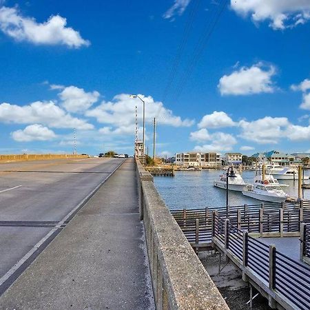 Middle Sound Hideaway~Beaches, Shopping, Families Villa Wilmington Exterior foto