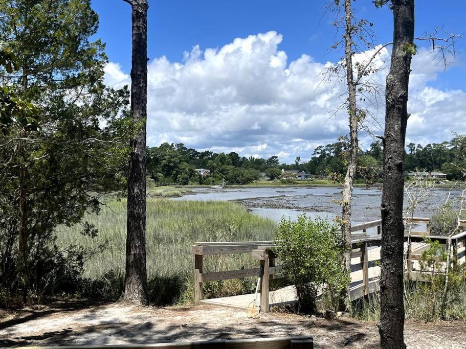 Middle Sound Hideaway~Beaches, Shopping, Families Villa Wilmington Exterior foto