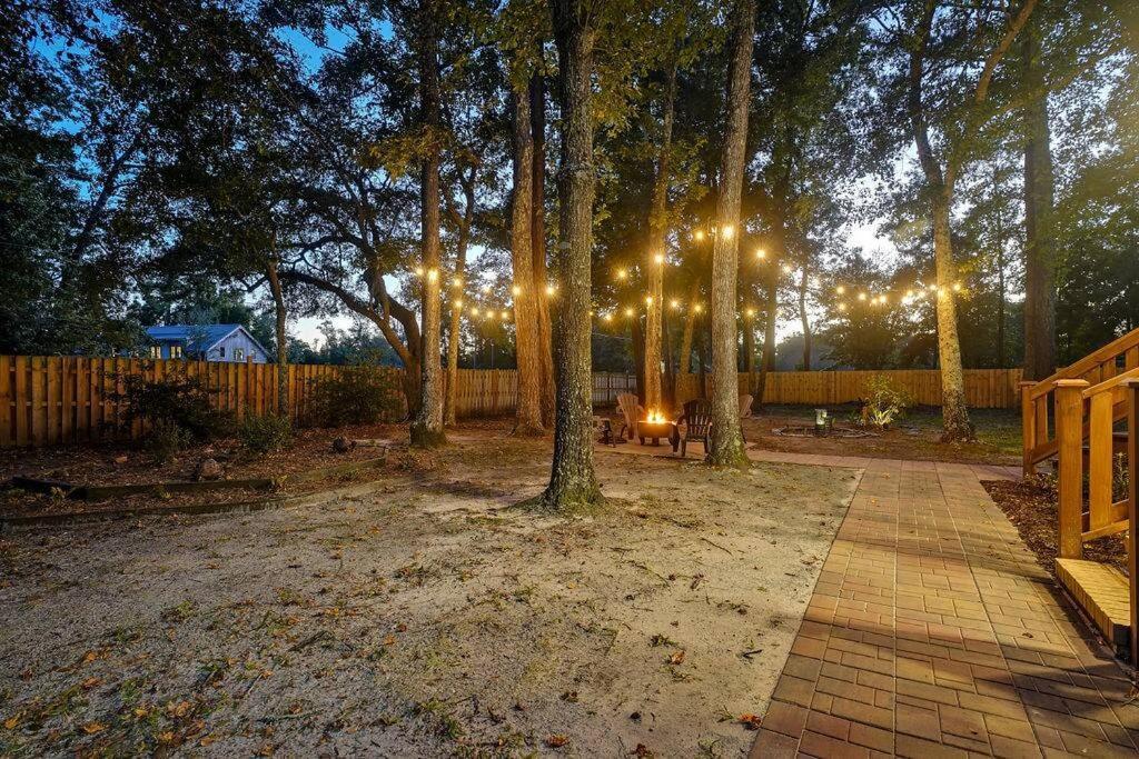 Middle Sound Hideaway~Beaches, Shopping, Families Villa Wilmington Exterior foto